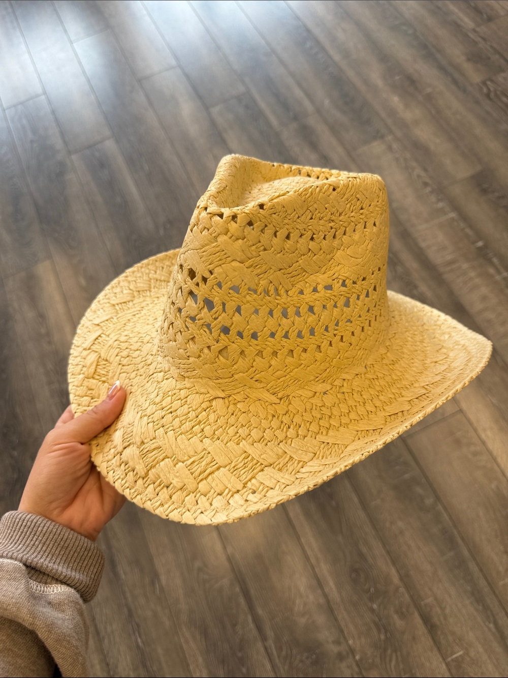 Women's Braided Straw Fedora Hat in Natural